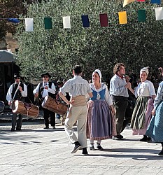 WhatsApp Image 2025-10-12 at 17.48.20 (6).jpg